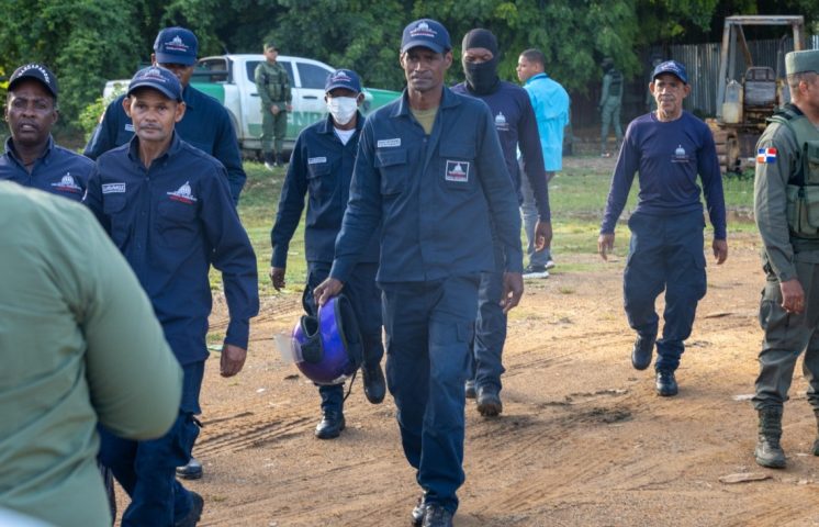 Realizan operativo de intervención próximo a los humedales del río Ozama