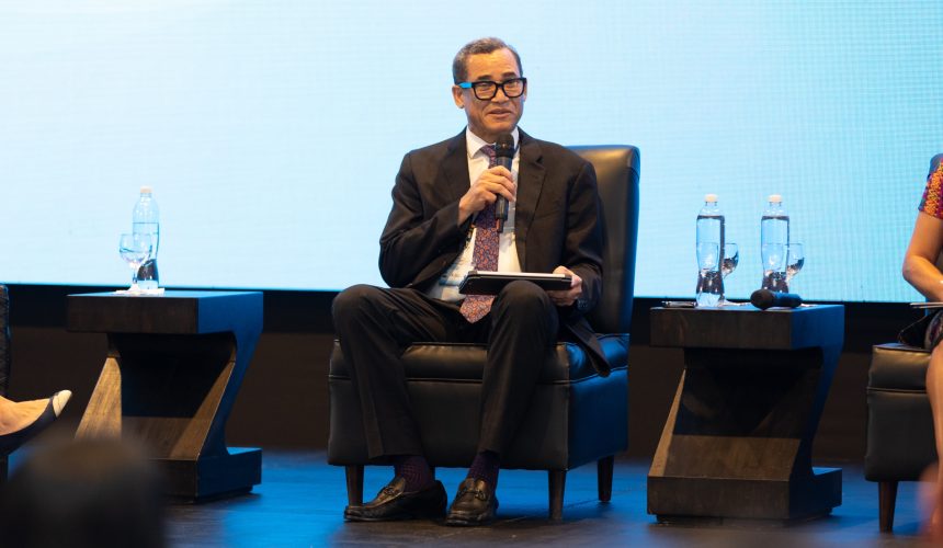 Olivares dice políticas de empleos favorecen reducir desigualdades