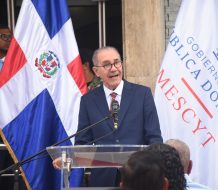 La educación superior en RD avanza: MESCyT otorga 443 becas internacionales a estudiantes dominicanos