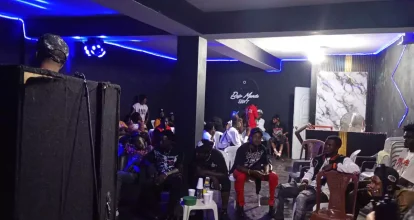 DGM apresa 27 extranjeros indocumentados sorprendidos en fiesta clandestina en Jarabacoa