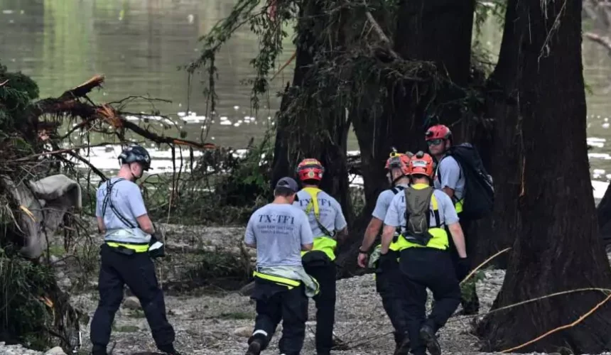 Incrementan a 82 total de fallecidos por inundaciones en Texas