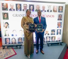 Reconocen a Víctor D’Aza y Dharuelly D’Aza por su impacto en la política y el servicio público dominicano