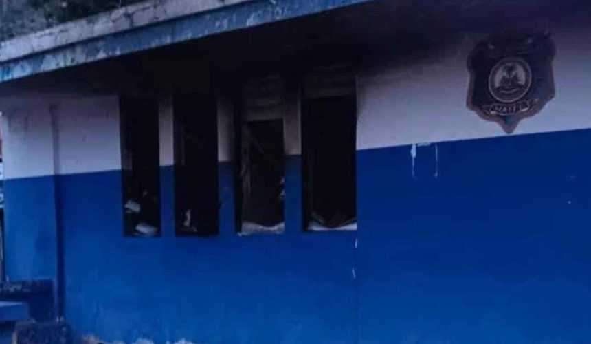 Bandas haitianas incendian comisaría y atacan ciudad Marchand-Dessalines