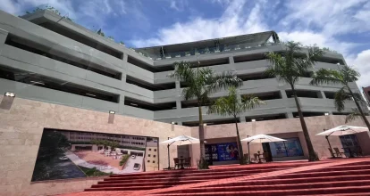 Nuevo parqueo Plaza Zona Colonial abre sus puertas al público a partir del 1.º de agosto