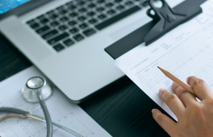 Sistema sanitario requiere cambios con tecnología y empoderamiento del paciente