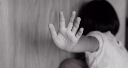 Condenan a 20 años de prisión a hombre que abusó de niña en Santiago