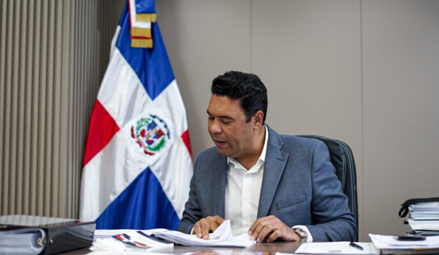 Presentan informe de reforma laboral sin contemplar juez conciliador