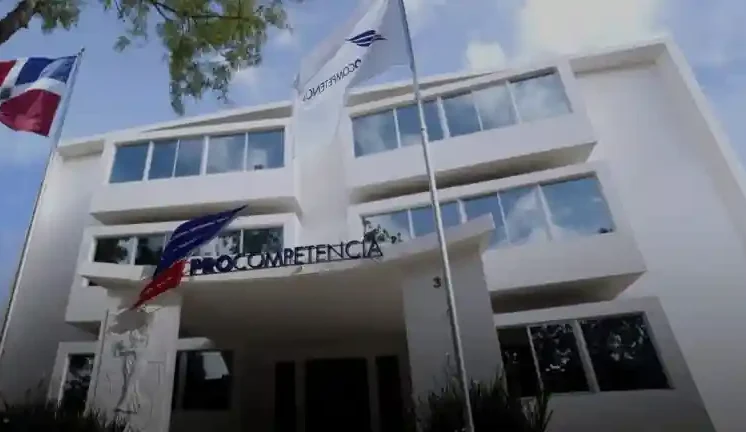 Investigan empresas por supuestas irregularidades en licitaciones de Comedores Económicos