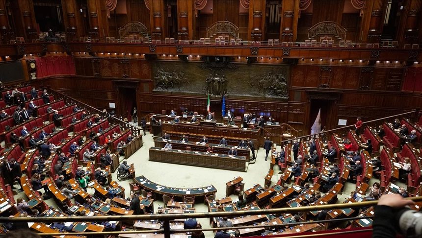Senado italiano aprueba castigar feminicidios con cadena perpetua