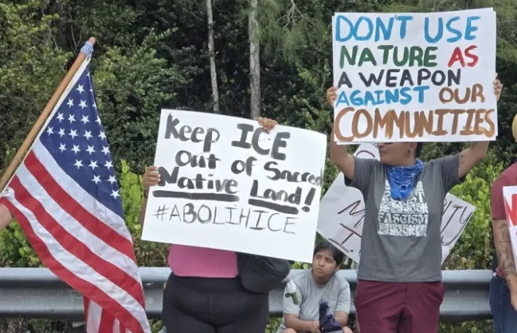 Los migrantes describen el infierno dentro del centro de detención ‘Alligator Alcatraz’