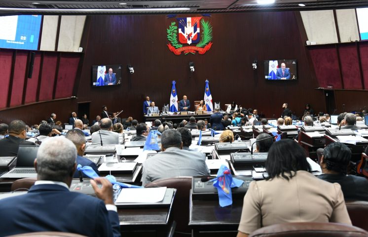 Diputados aprueban Código Penal en segunda lectura