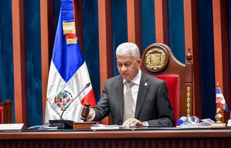 Senado aprueba en primera lectura el nuevo Código Penal sin incluir las tres causales