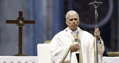 El papa León XIV está “entristecido” y lamenta tiroteo en escuela en Minneapolis 