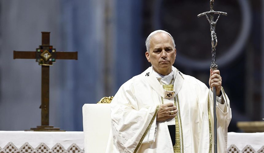 El papa León XIV está “entristecido” y lamenta tiroteo en escuela en Minneapolis 