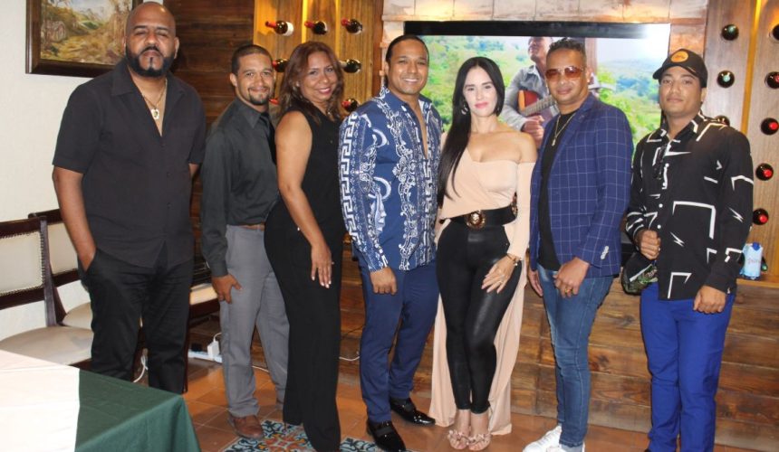 Héctor Gonz celebra 20 años de trayectoria musical con un concierto inolvidable en Hard Rock Café