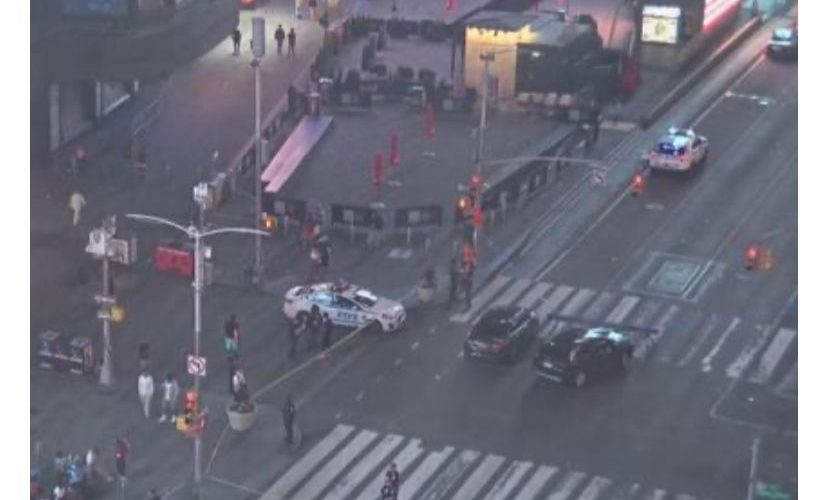 Tiroteo en Times Square deja tres heridos y un adolescente detenido, desatando caos entre turistas en Nueva York