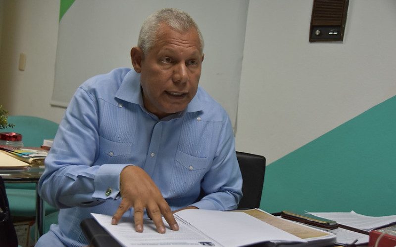 Arrestan comunicador Rafael Guerrero por inasistencia a juicio con extitular de la DNCD