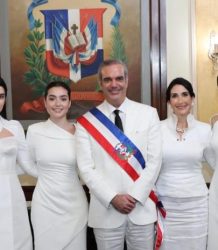 Presidente Abinader: “Eso es privado” al ser consultado sobre postura de su familia ante aprobación Código Penal