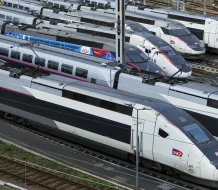 Decenas de trenes suspendidos y retrasados por una avería eléctrica en París