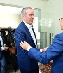 Abinader: “No tengo conocimiento del desastre en escuelas” tras señalamientos de Danilo