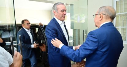Abinader: “No tengo conocimiento del desastre en escuelas” tras señalamientos de Danilo