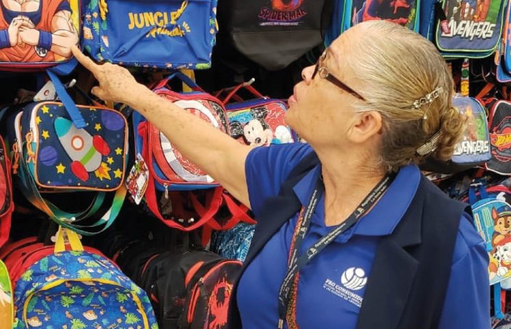 Pro Consumidor afirma vigila venta de útiles escolares para evitar publicidad engañosa
