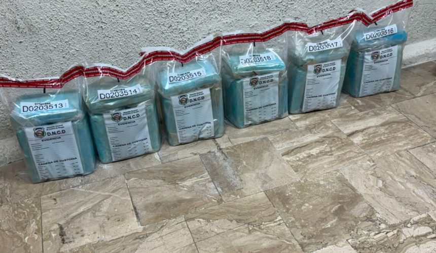 Ocupan 30 paquetes de presunta cocaína en Aeropuerto de Punta Cana