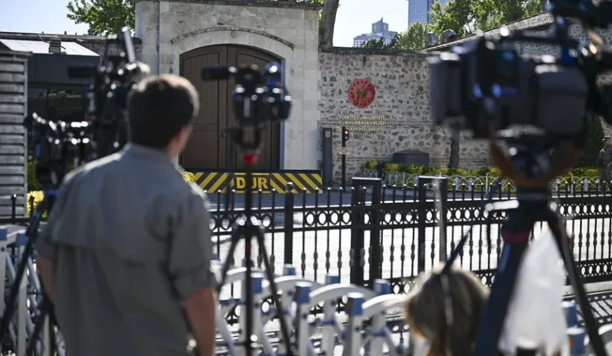 EE.UU. planea reducir la duración los visados a estudiantes y periodistas