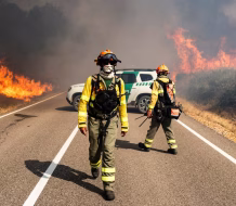 Un muerto y miles de evacuados en toda España por oleada de incendios