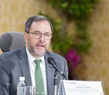 Venezuela agradece respaldo de China contra patrullaje naval de EE.UU.