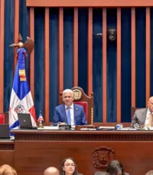 Senado aprueba ley que obliga a uso de energías renovables en edificaciones públicas y privadas