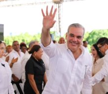 Abinader dejará inaugurado polideportivo y residencial este sábado en SDO