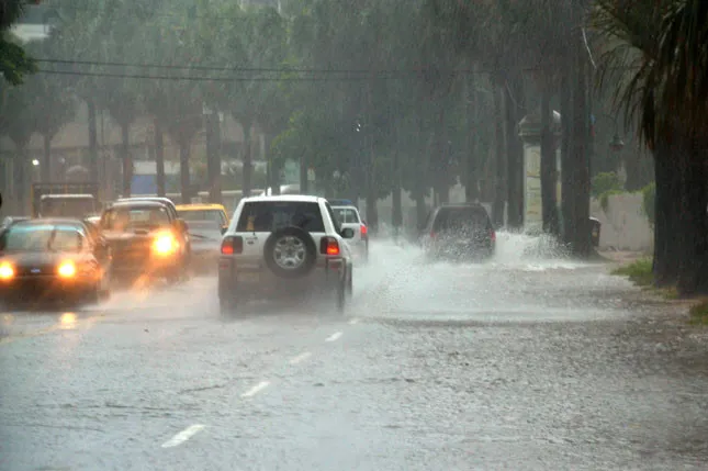 Meteorología prevé fuertes aguaceros para este domingo 