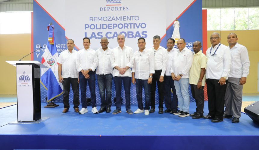 Abinader inaugura polideportivo en SDO, con inversión de más de 13 millones de pesos 