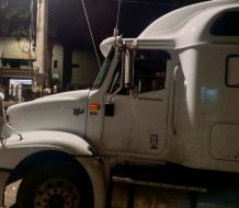 Arrestan dos dominicanos que escondían un haitiano indocumentado en San Juan