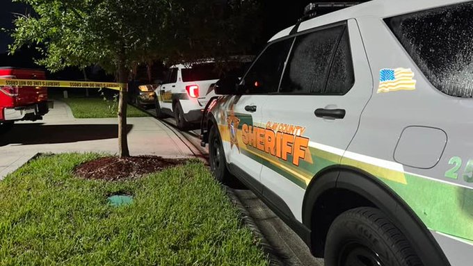 Niño de 14 años mata a sus padres en Florida y llama a la policía para entregarse