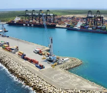 EE.UU. mantiene arancel del 10 % a exportaciones dominicanas
