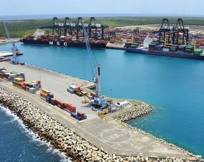 EE.UU. mantiene arancel del 10 % a exportaciones dominicanas