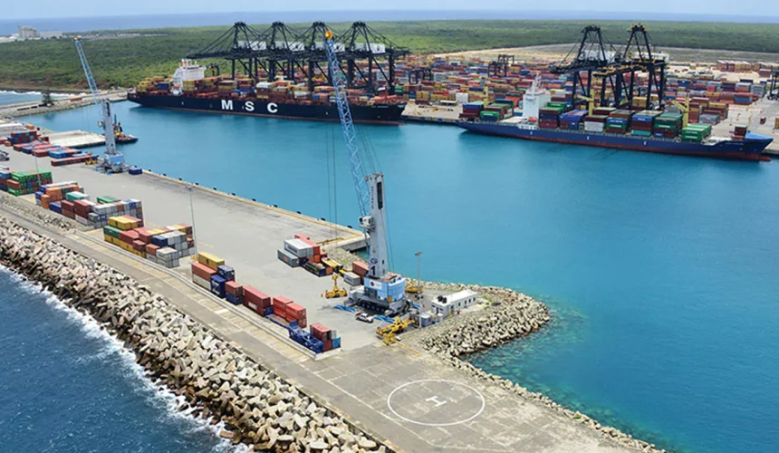 EE.UU. mantiene arancel del 10 % a exportaciones dominicanas
