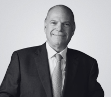 Muere Luis Emilio Velutini, empresario y fundador de Blue Mall