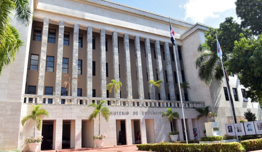 Educación llama a unir esfuerzos para garantizar un inicio de año escolar exitoso