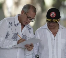 Exjefe de Despacho de Petro entra en la carrera presidencial para impulsar su reelección