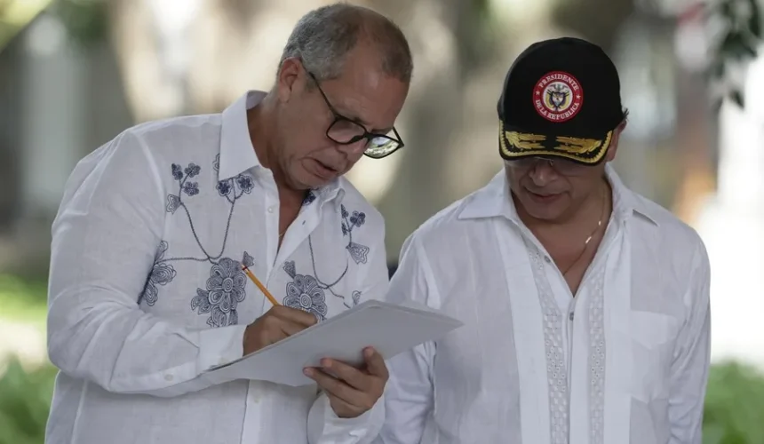 Exjefe de Despacho de Petro entra en la carrera presidencial para impulsar su reelección