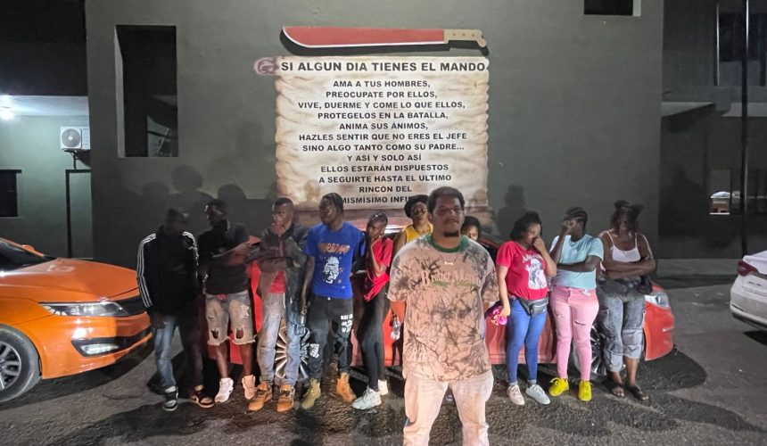 Detienen tres vehículos con 34 haitianos indocumentados en Mao, Valverde