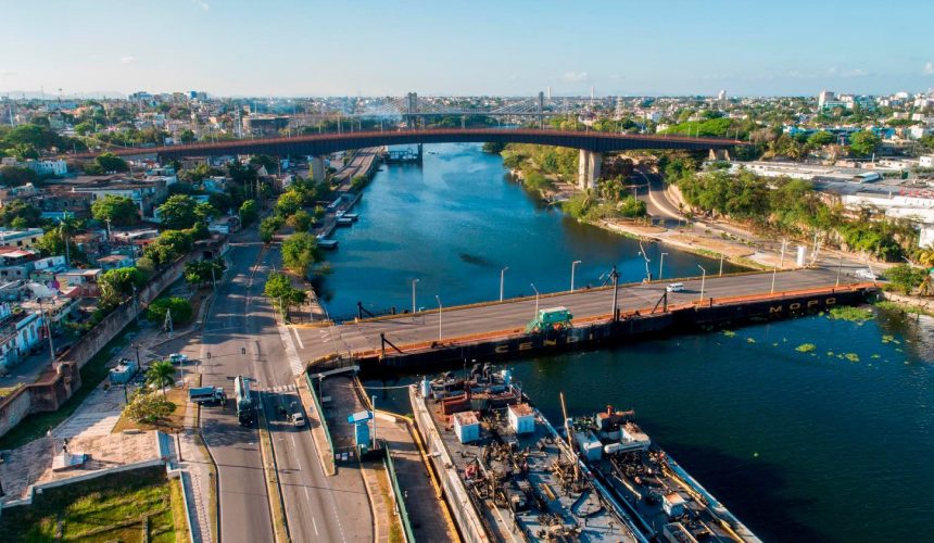 Abinader anuncia puente flotante sobre el río Ozama ya se encuentra en fase de diseño