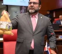 Senador solicita mantener inclusión de la papa en el desayuno escolar