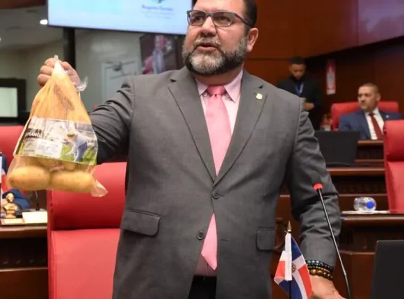 Senador solicita mantener inclusión de la papa en el desayuno escolar