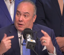 Charlie Mariotti lanza precandidatura presidencial y propone debate entre aspirantes del PLD