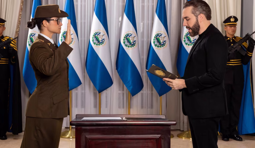 Solo peinados “adecuados” en las escuelas: la nueva normativa de Bukele 