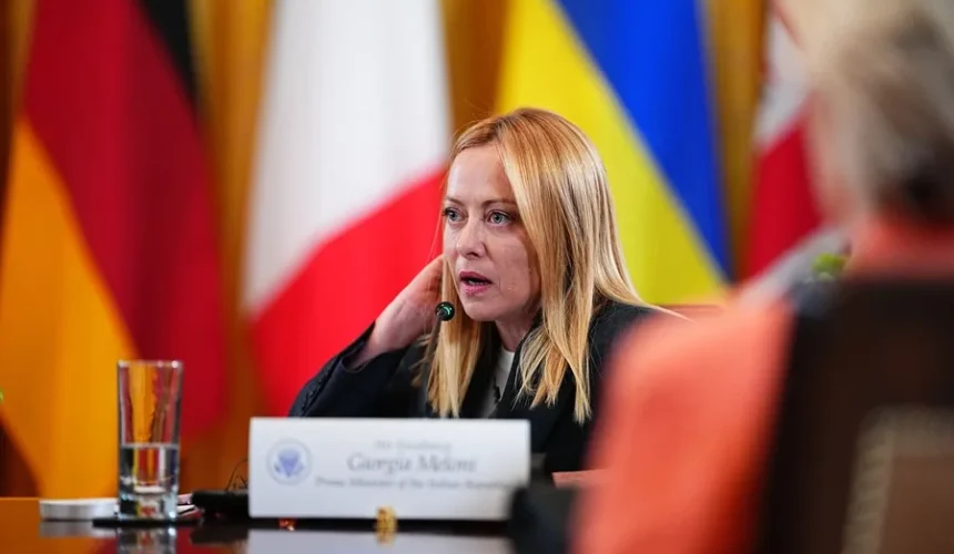 Las garantías para Ucrania tomarán como «modelo» el artículo 5 de la OTAN, afirma Meloni